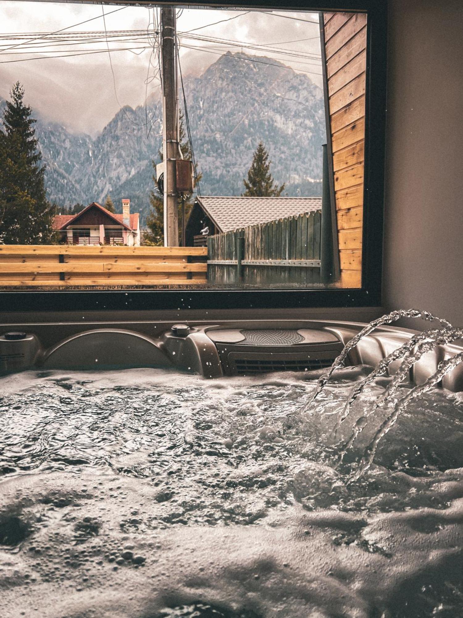Moon Montana Buşteni Zewnętrze zdjęcie